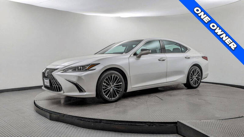 2024 Lexus ES 300h