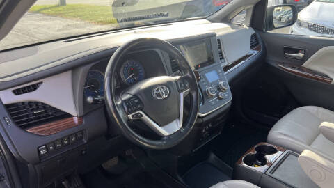 2017 Toyota Sienna Limited 7-Passenger