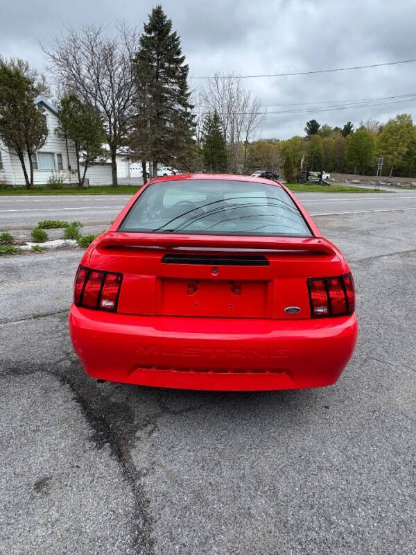 2000 Ford Mustang