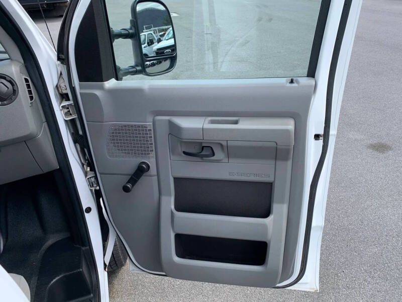 2012 Ford E-Series E-150