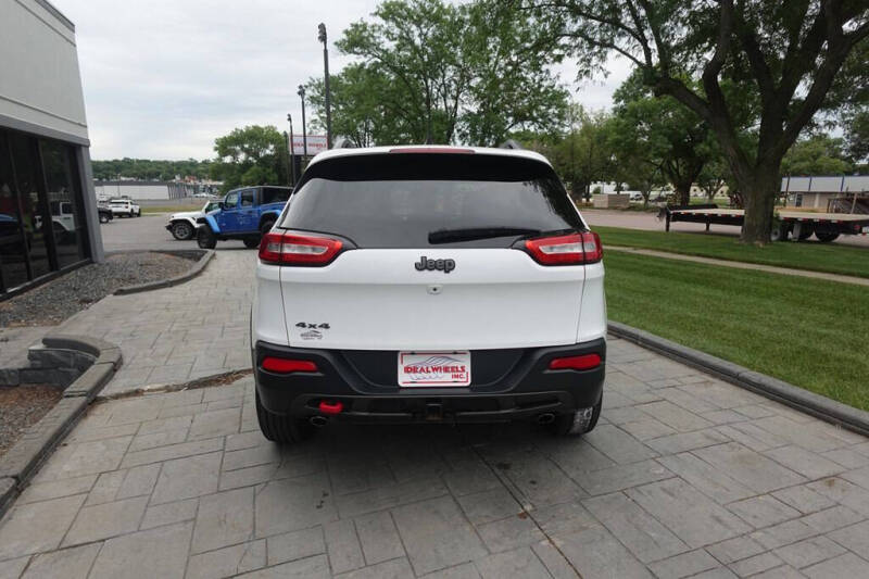 2018 Jeep Cherokee Trailhawk