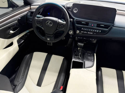 2022 Lexus ES 350 F SPORT