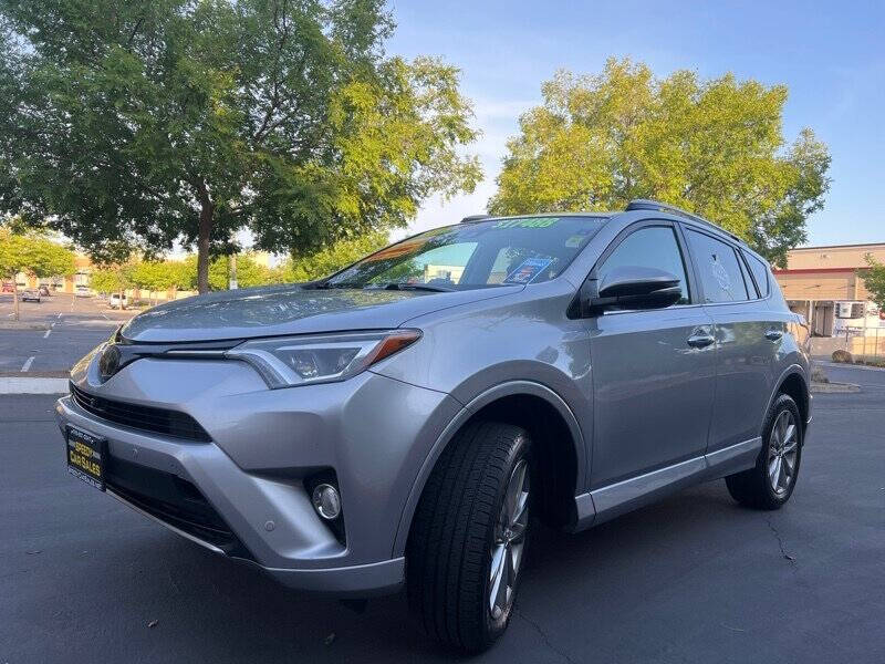 2017 Toyota RAV4 Platinum