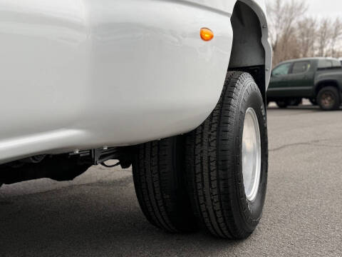 2002 Chevrolet Silverado 3500 LS