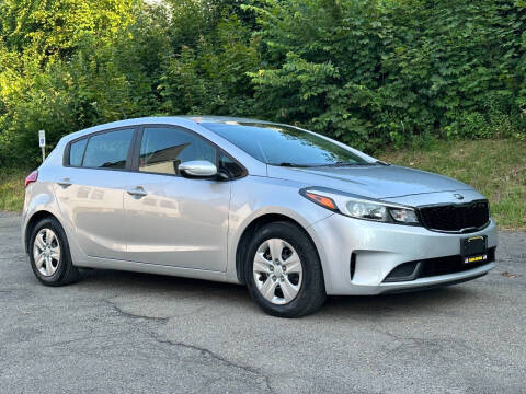2017 Kia Forte5 LX