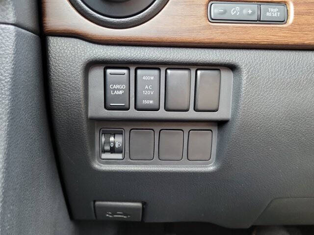 2021 Nissan Titan Platinum Reserve