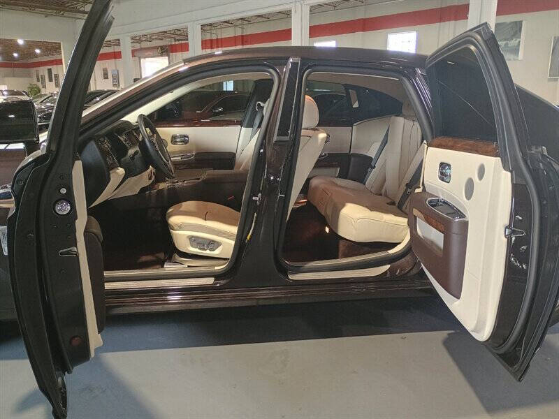 2013 Rolls-Royce Ghost 28