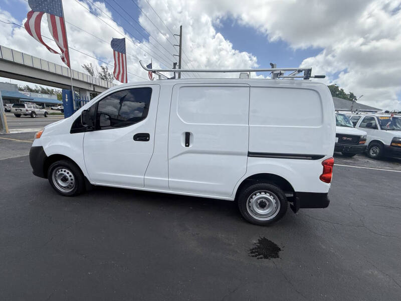 2015 Nissan NV200 S