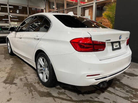 2018 BMW 3 Series 330i xDrive