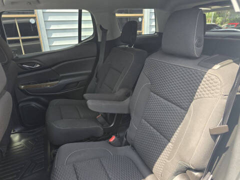 2017 GMC Acadia SLE-2