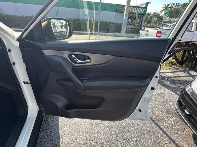 2015 Nissan Rogue SV