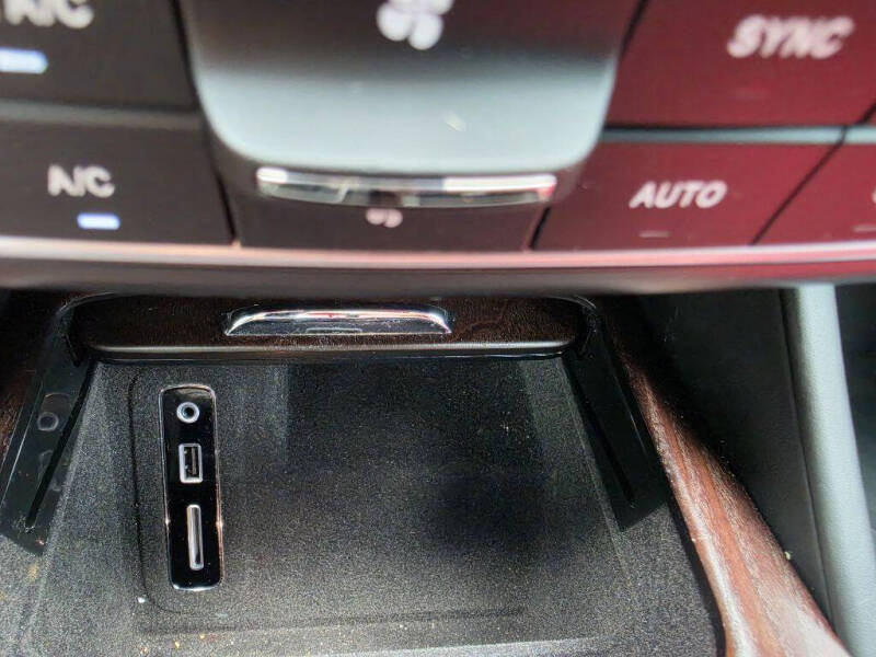 2017 Maserati Levante