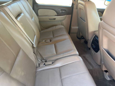 2014 Chevrolet Suburban LT