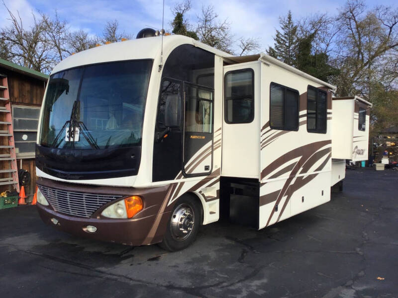 2004 Fleetwood RV Pace Arrow 36B / 36ft