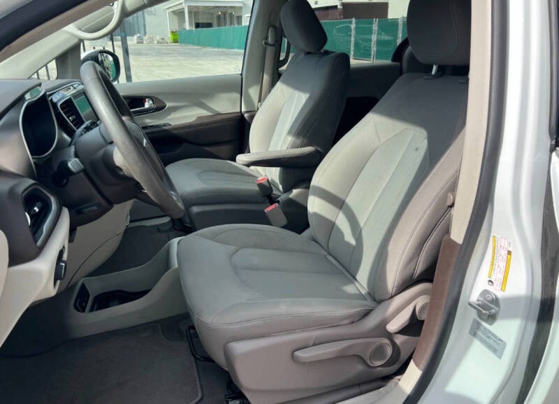 2018 Chrysler Pacifica L