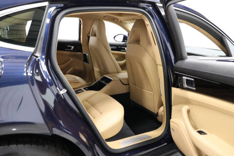 2018 Porsche Panamera