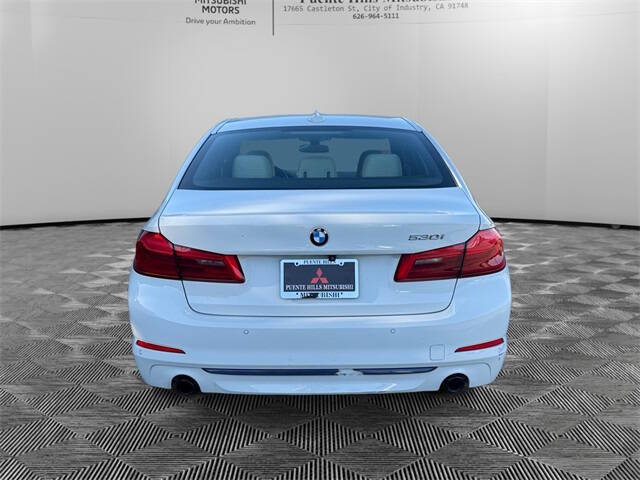 2018 BMW 5 Series 530i