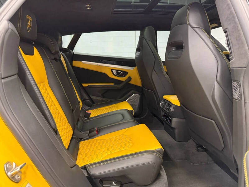 2019 Lamborghini Urus