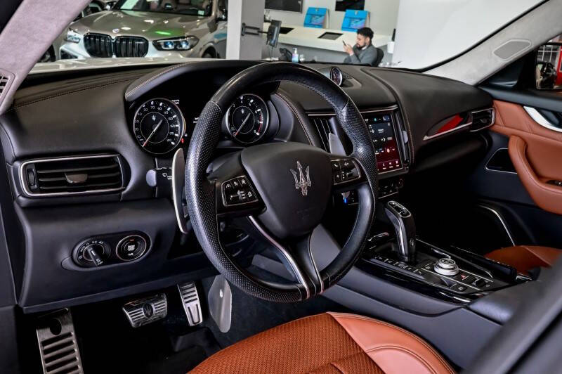 2022 Maserati Levante Modena