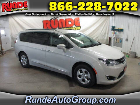2017 Chrysler Pacifica for sale at Runde PreDriven in Hazel Green WI