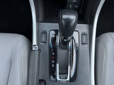 2013 Honda Accord EX-L V6 w/Navi