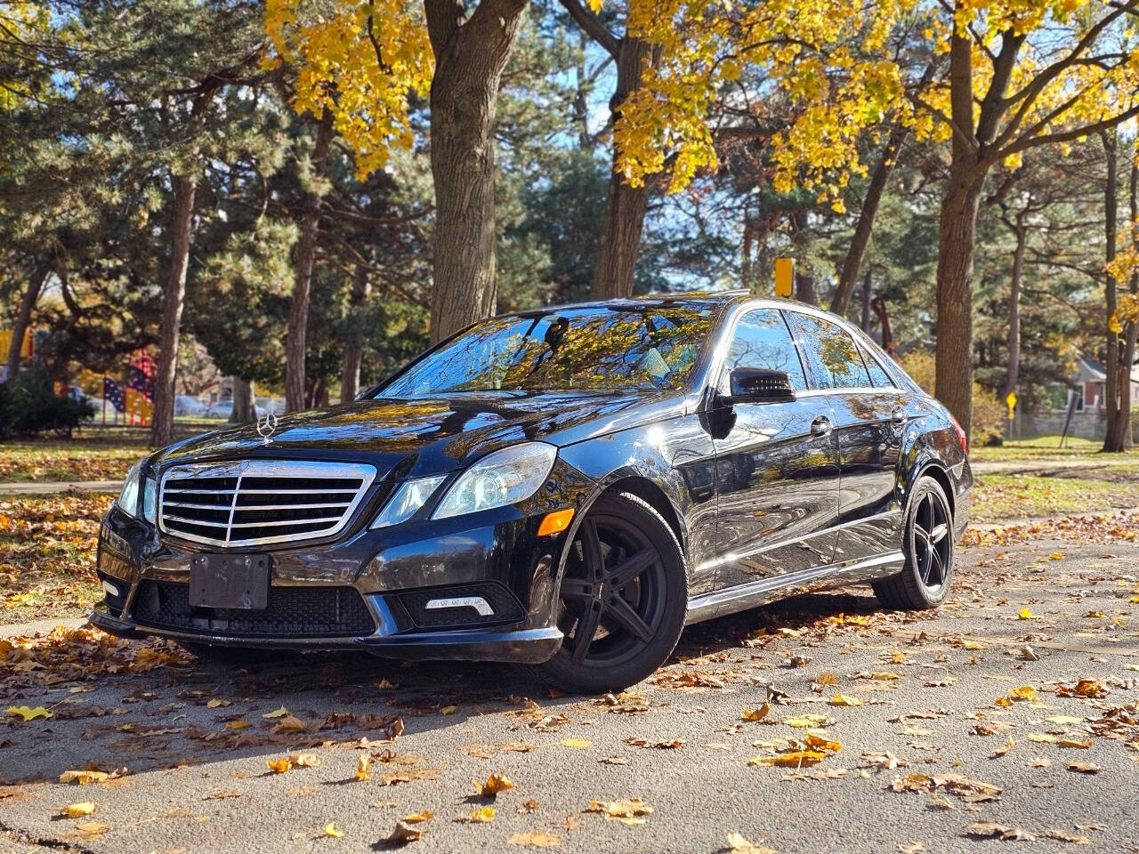 2011 Mercedes-Benz E-Class for sale at Quantum Auto Co in Plainfield, IL