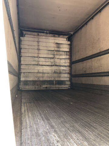 2005 Freightliner M2 106