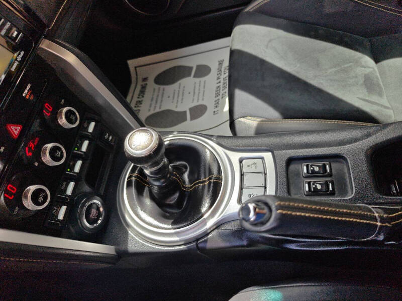 2017 Subaru BRZ Series.Yellow