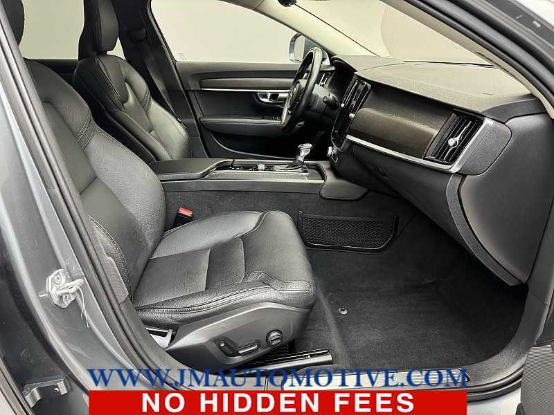 2019 Volvo V90 Cross Country T5