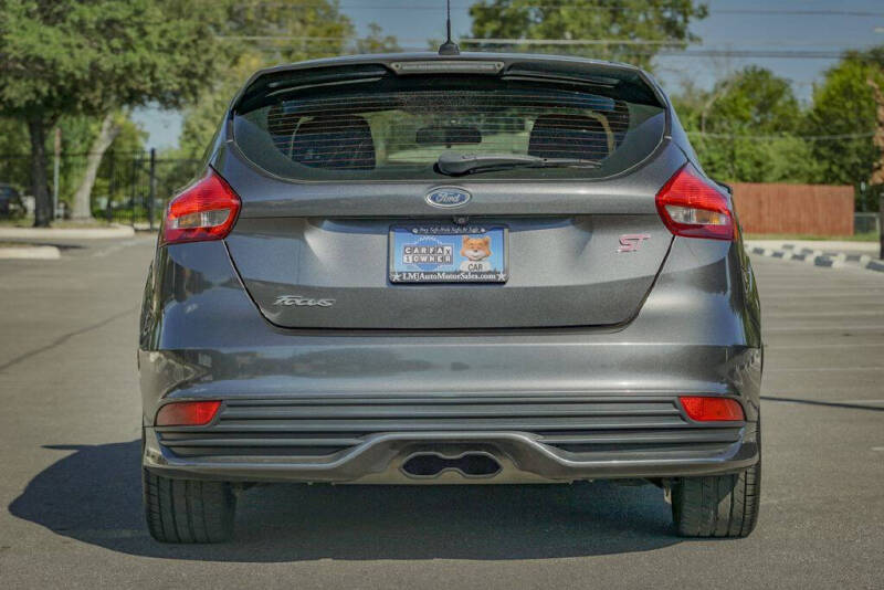 2017 Ford Focus ST