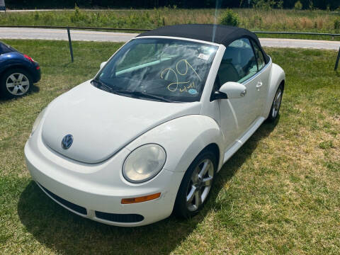 2007 Volkswagen New Beetle Convertible for sale at UpCountry Motors in Taylors SC