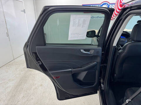2021 Ford Escape SEL