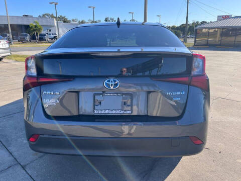 2022 Toyota Prius L Eco