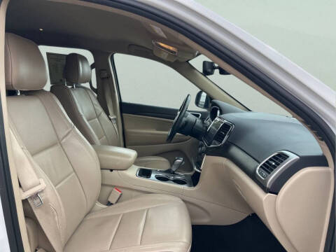 2022 Jeep Grand Cherokee WK Laredo E