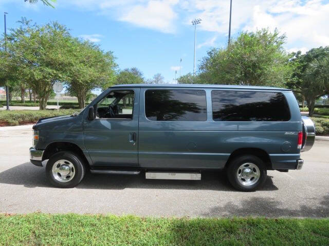 2013 Ford E-Series E-150 XLT