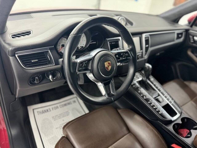 2015 Porsche Macan Turbo