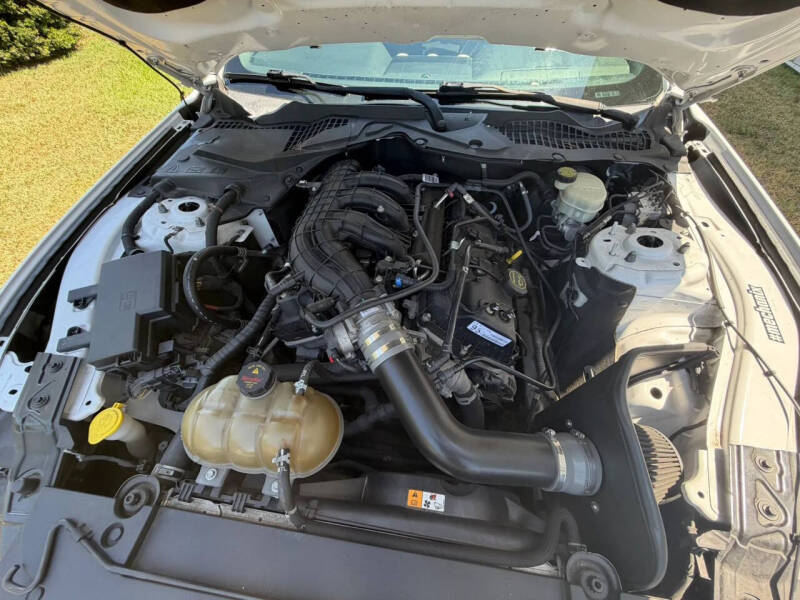 2016 Ford Mustang V6