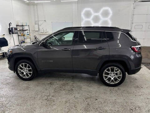 2022 Jeep Compass Latitude Lux
