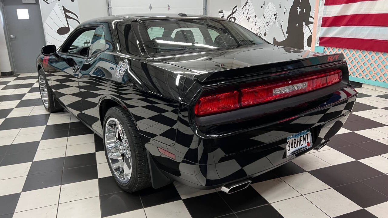 2013 Dodge Challenger 16