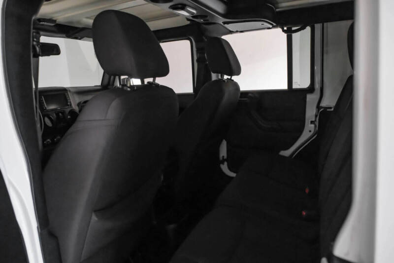 2017 Jeep Wrangler Unlimited Smoky Mountain