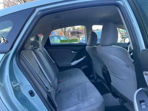 2014 Toyota Prius Two