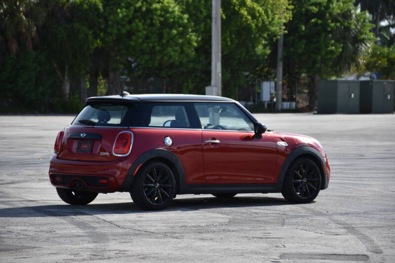 2016 MINI Hardtop 2 Door Cooper S