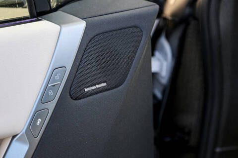 2025 BMW iX xDrive50