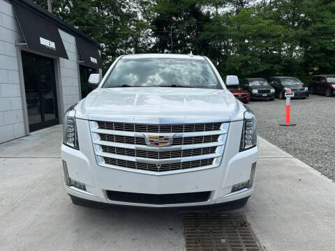 2019 Cadillac Escalade Standard