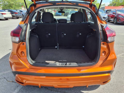 2024 Nissan Kicks SR