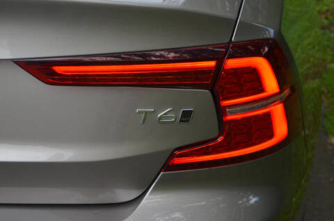 2019 Volvo S60 T6 Momentum