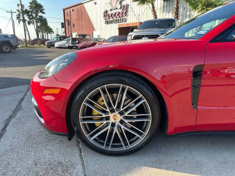 2017 Porsche Panamera 4S