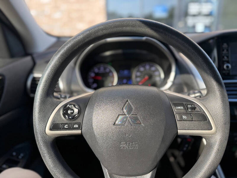 2020 Mitsubishi Eclipse Cross ES