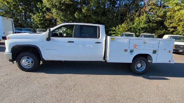 2025 Chevrolet Silverado 3500HD CC Work Truck