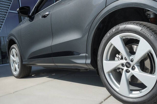 2025 Audi Q5 quattro Premium Plus TFSI